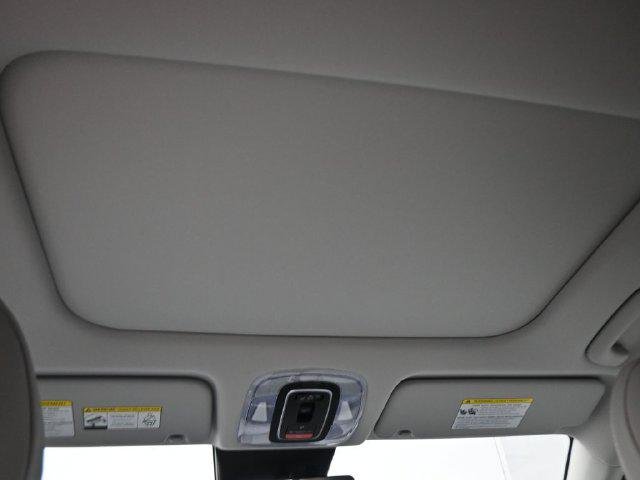 2026 Hyundai Kona Limited - Photo 14
