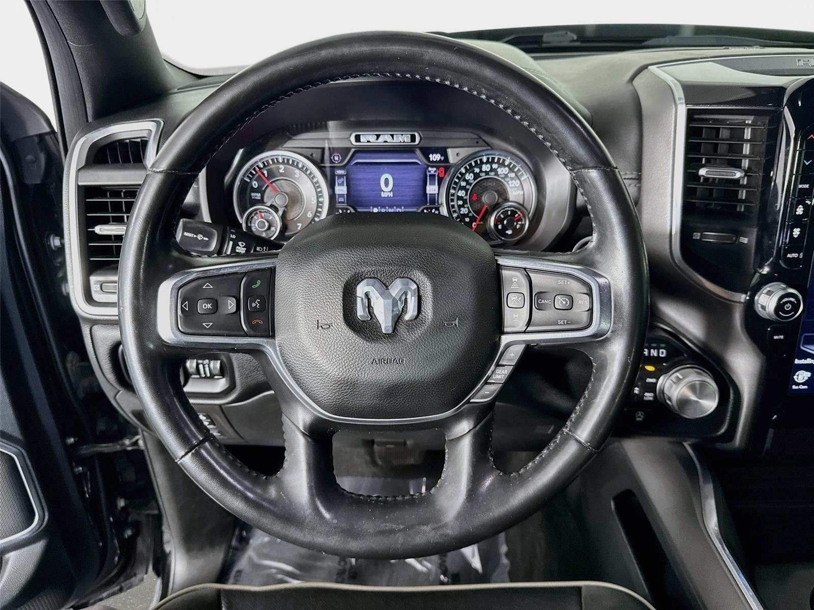 Used 2021 Diamond Black Crystal Pearlcoat Ram Laramie image 12