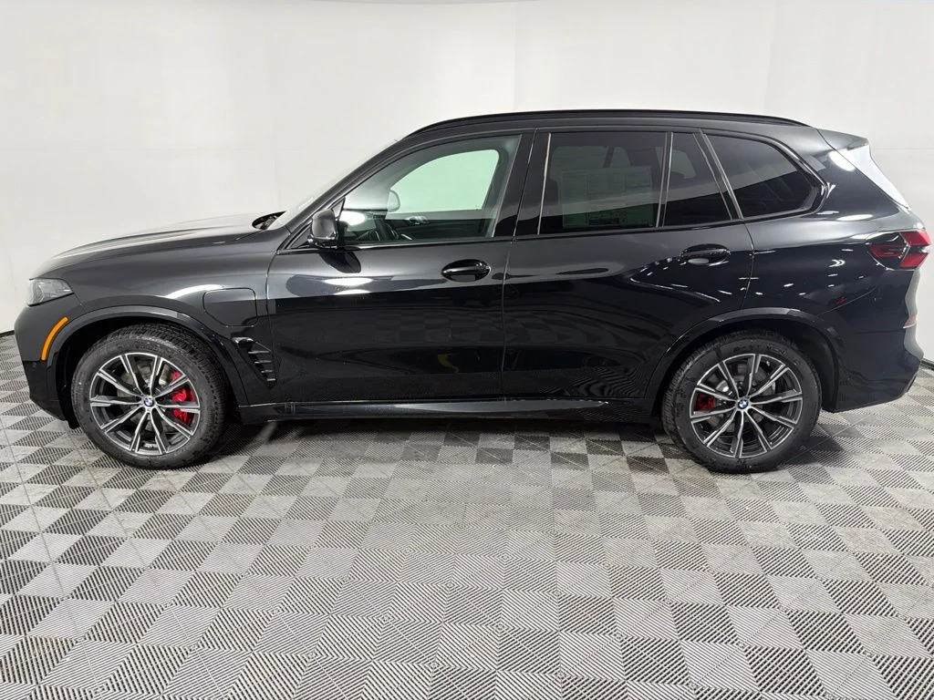 Used 2026 Black Sapphire Metallic BMW xDrive50e image 8