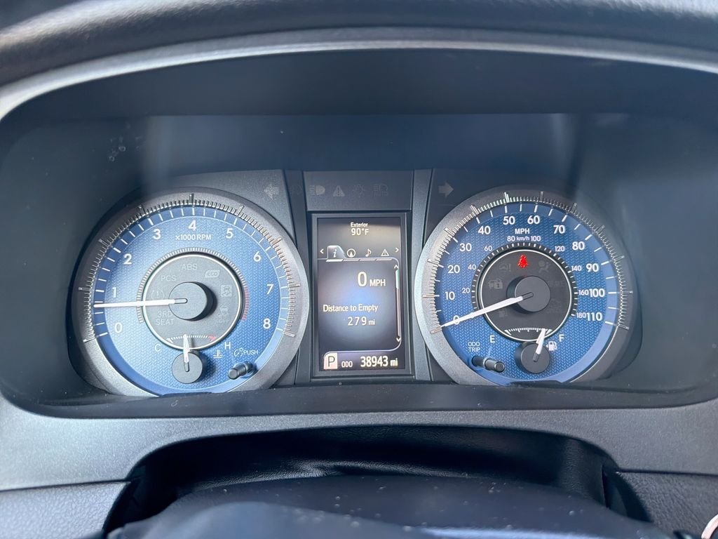 Used 2017 Silver Toyota Limited image 10