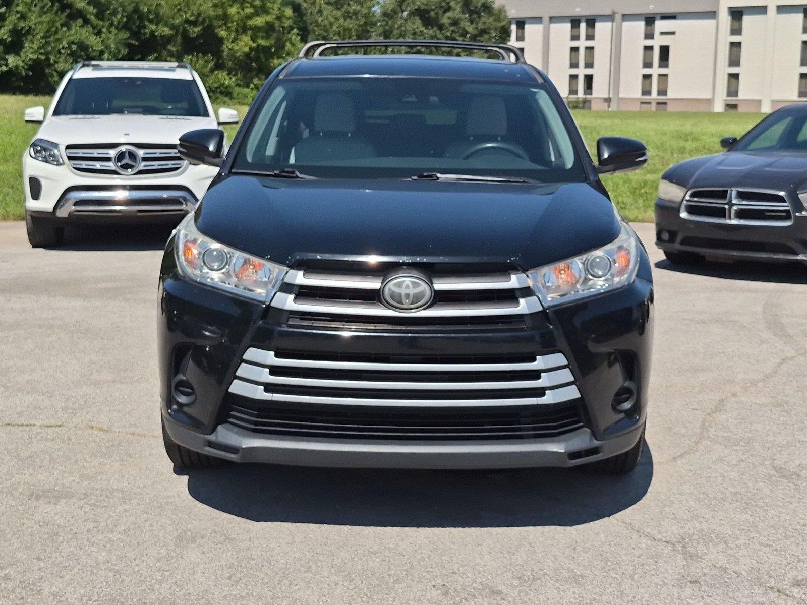 Used 2017 Midnight Black Metallic Toyota LE image 8