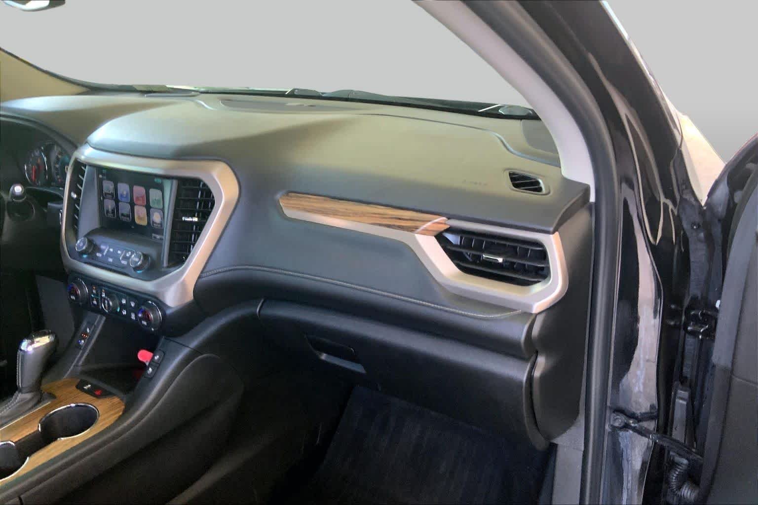 Used 2019 Ebony Twilight Metallic GMC Denali image 19