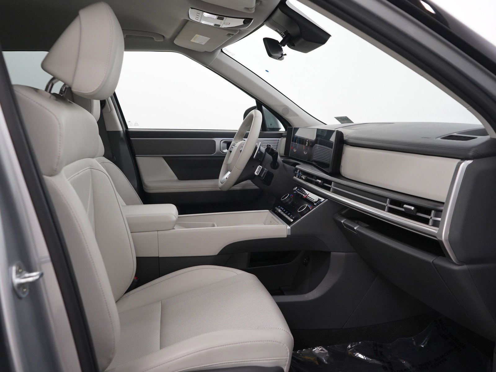 Used 2026 Shimmering Silver Pearl Hyundai SEL AWD image 14