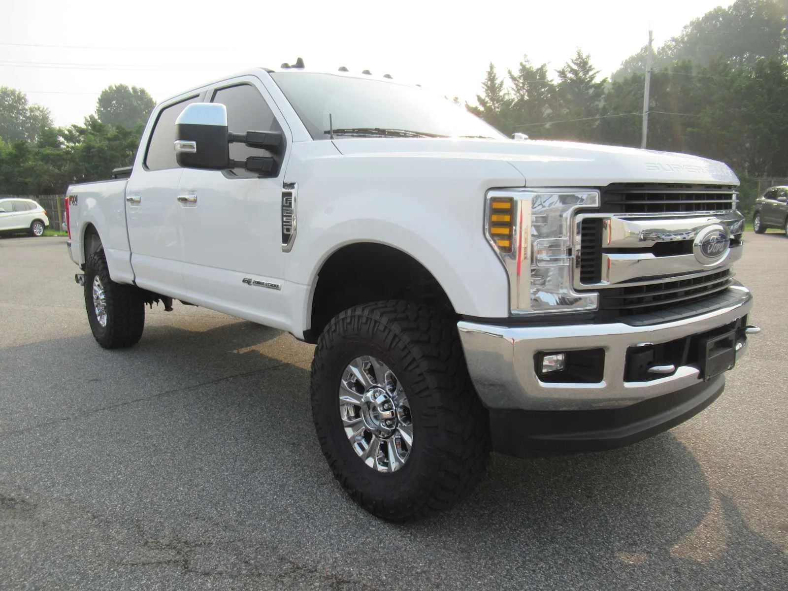 Used 2019 Oxford White Ford XLT image 3