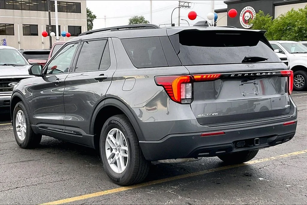 New 2026 Carbonized Gray Metallic Ford Active image 10