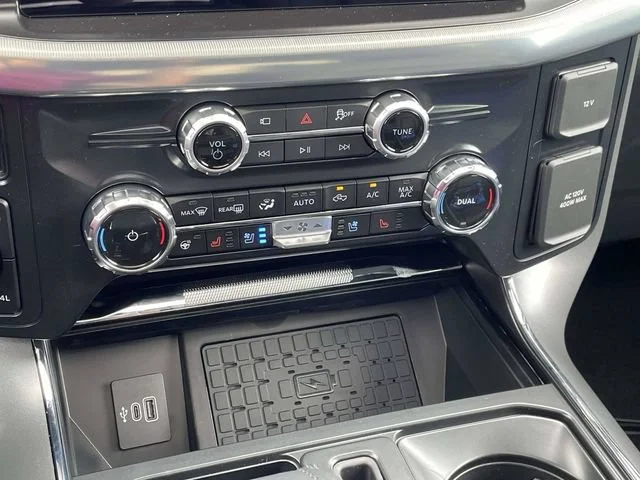 New 2026 Antimatter Blue Metallic Ford Lariat image 26