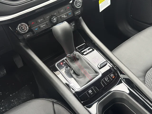 2026 Jeep Compass Trailhawk - Photo 13