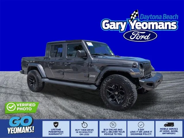 2021 Jeep Gladiator Overland's photo