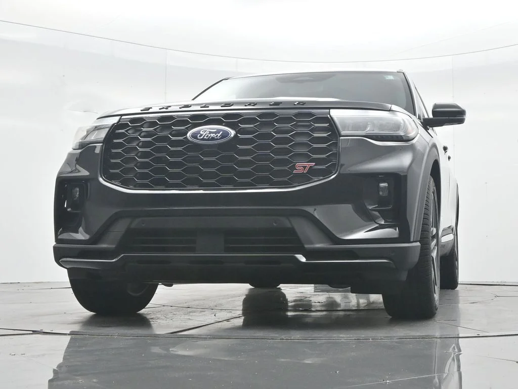 New 2026 Agate Black Metallic Ford ST image 43
