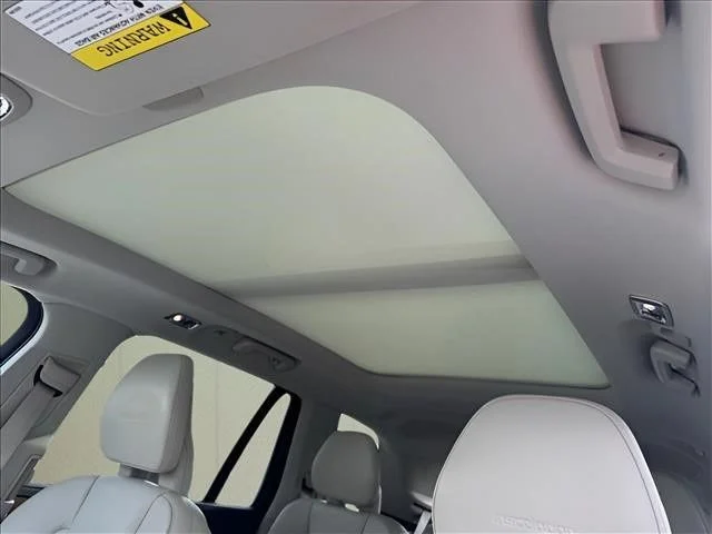 Used 2020 Silver Volvo T6 Inscription image 18