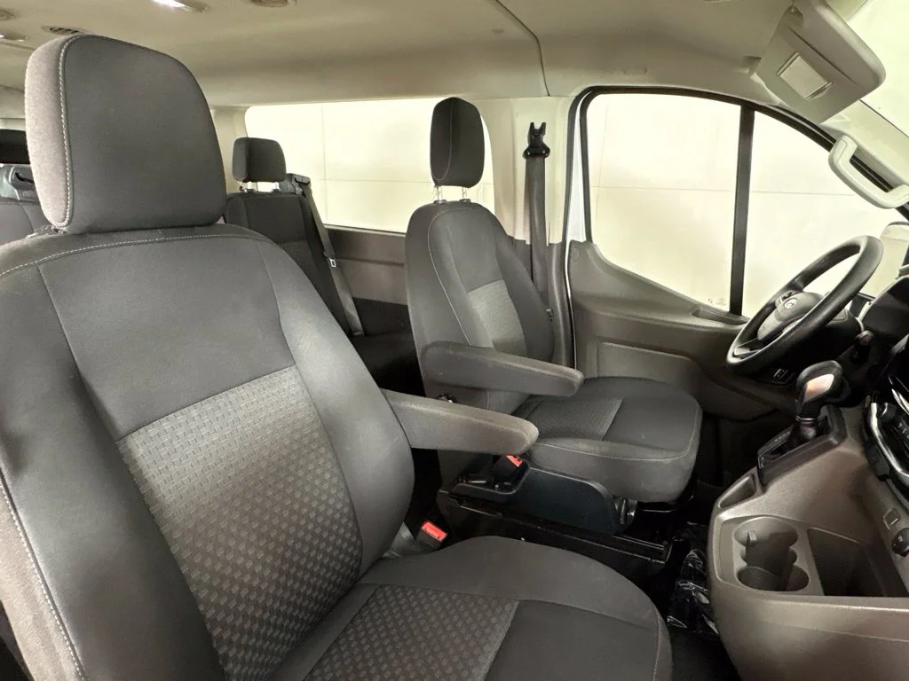 Used 2023 White Ford XLT image 22