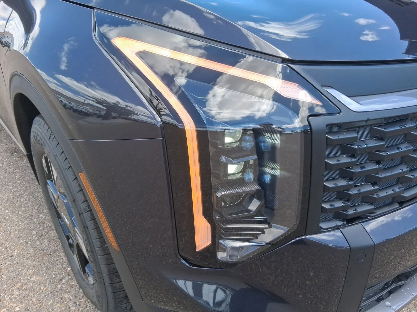 New 2026 Gray Kia LX image 8