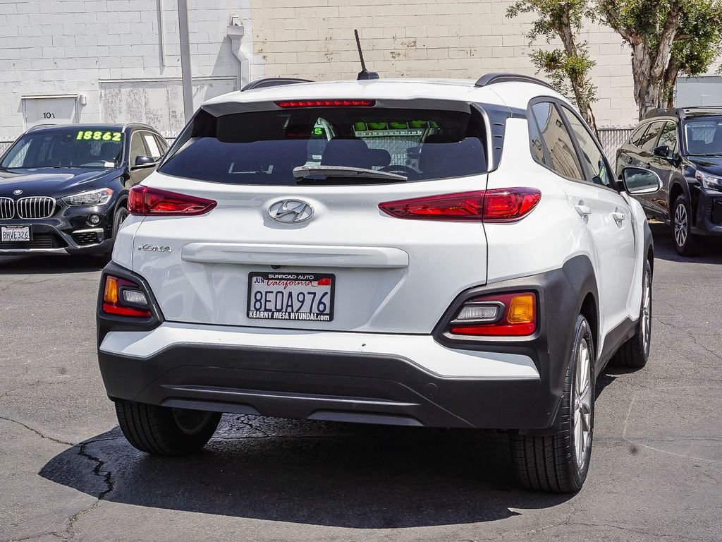 Used 2018 White Hyundai SEL image 6