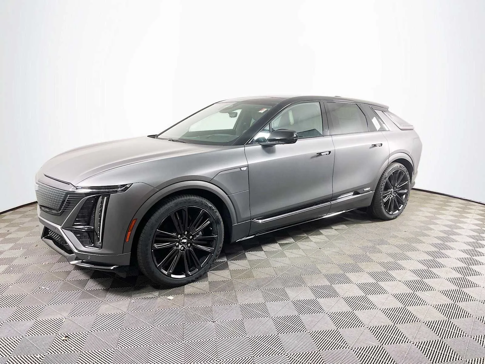 2026 Cadillac Lyriq V Series's photo