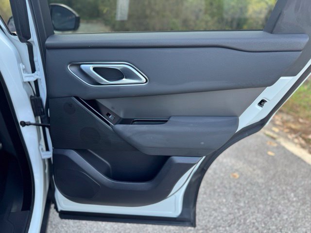 Used 2025 Fuji White Land Rover Dynamic SE image 15