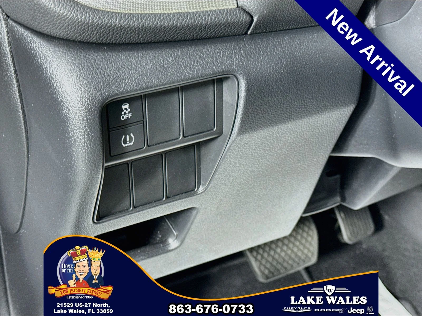 Used 2019 White Honda LX image 10