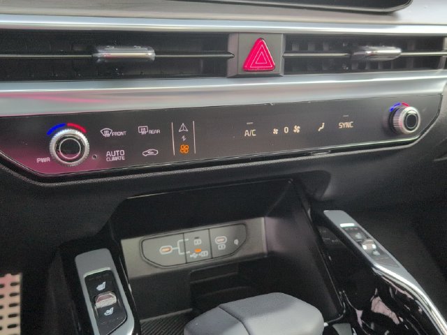 2026 Kia Sorento X-Line SX Prestige - Photo 21