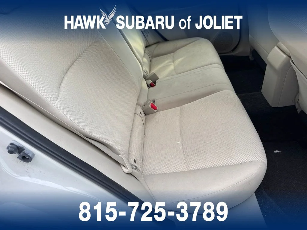 Used 2014 Satin White Pearl Subaru 2.0i Premium image 5