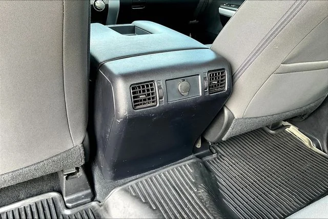 Used 2018 White Toyota SR5 image 11