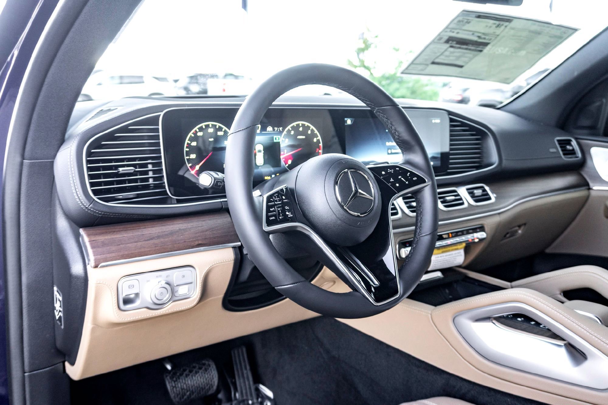 New 2026 MANUFAKTUR Mystic Blue Metallic Mercedes-Benz GLE 580 image 32