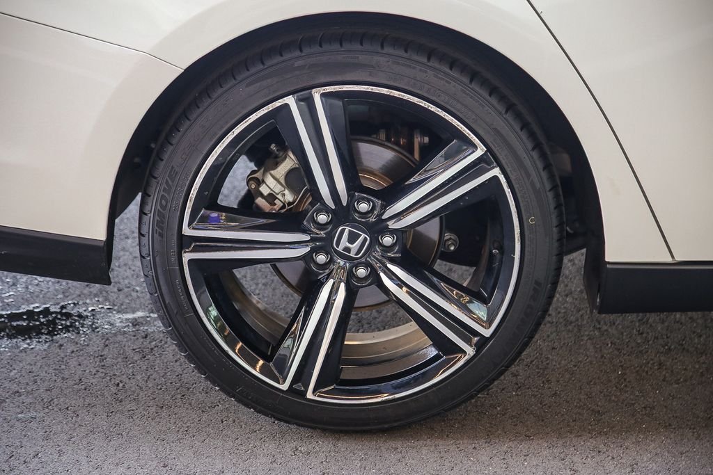 Certified Used 2024 Platinum White Pearl Honda HYBRID SPORT image 9