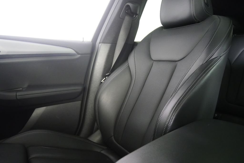 Used 2022 Dark Graphite Metallic BMW xDrive30i image 23