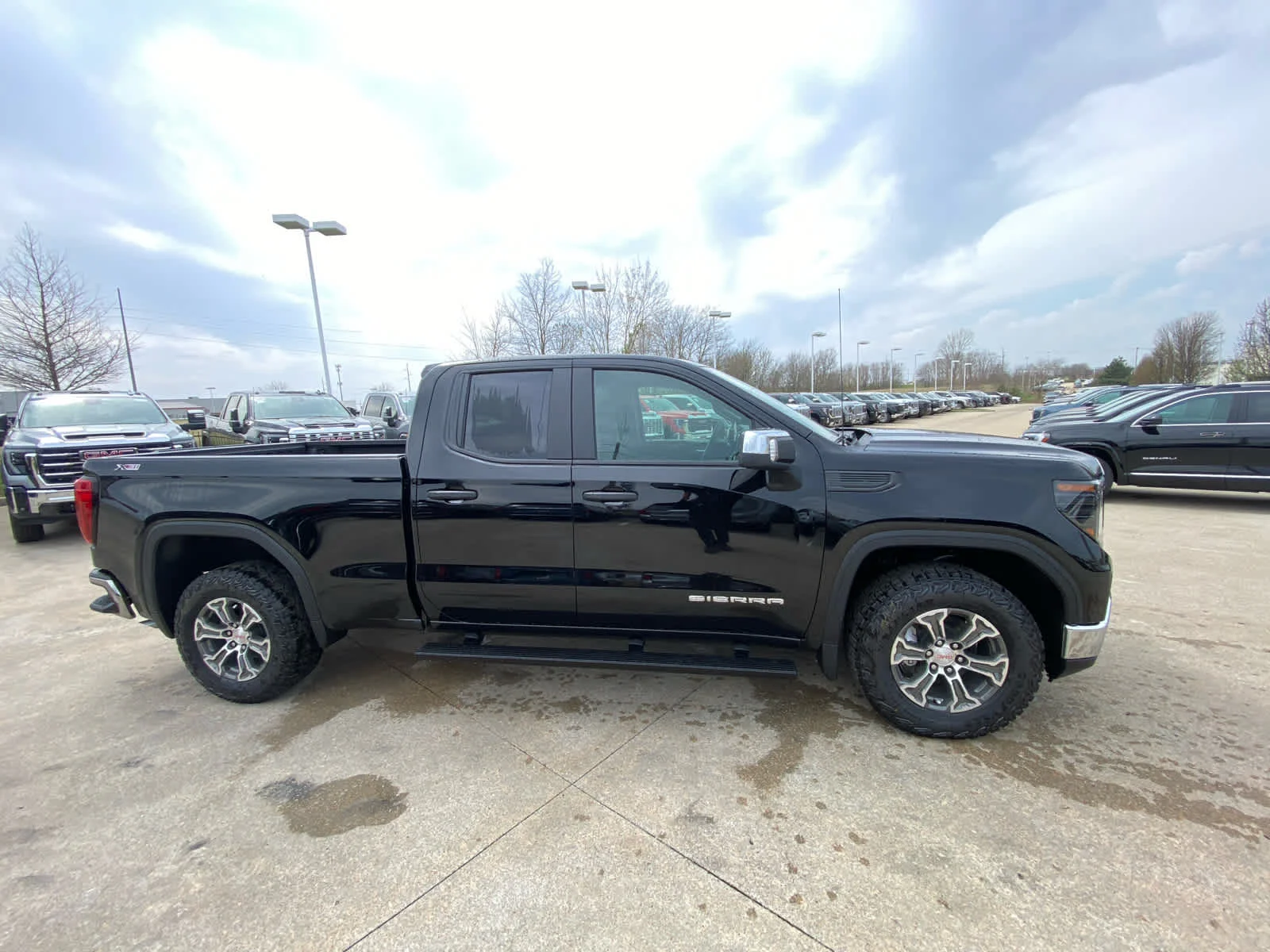 New 2026 Onyx Black GMC Pro image 5