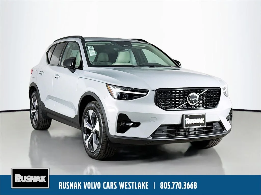 2026 Volvo XC40