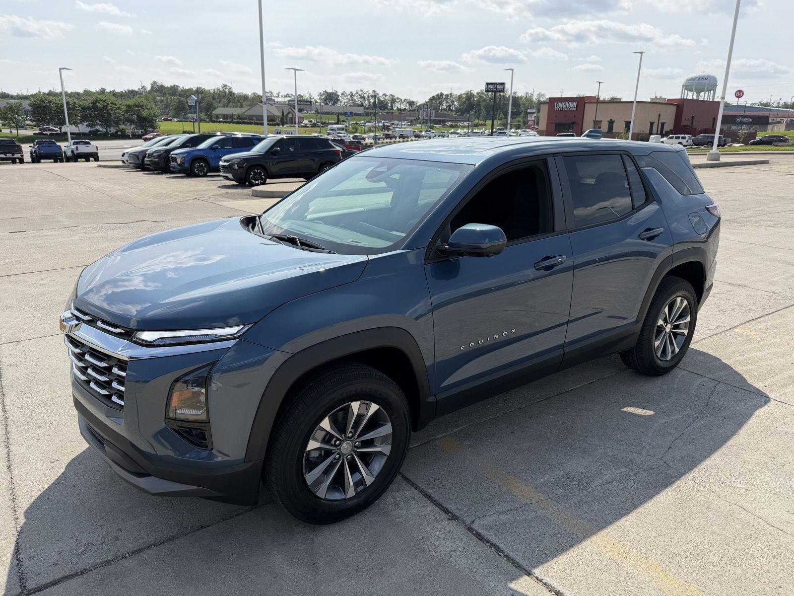 2027 Chevrolet Equinox LT - Photo 34
