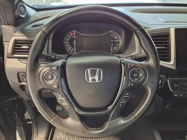 Used 2019 Crystal Black Pearl Honda Black Edition image 8