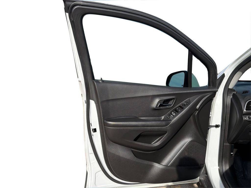 2022 Chevrolet Trax LT - Photo 20