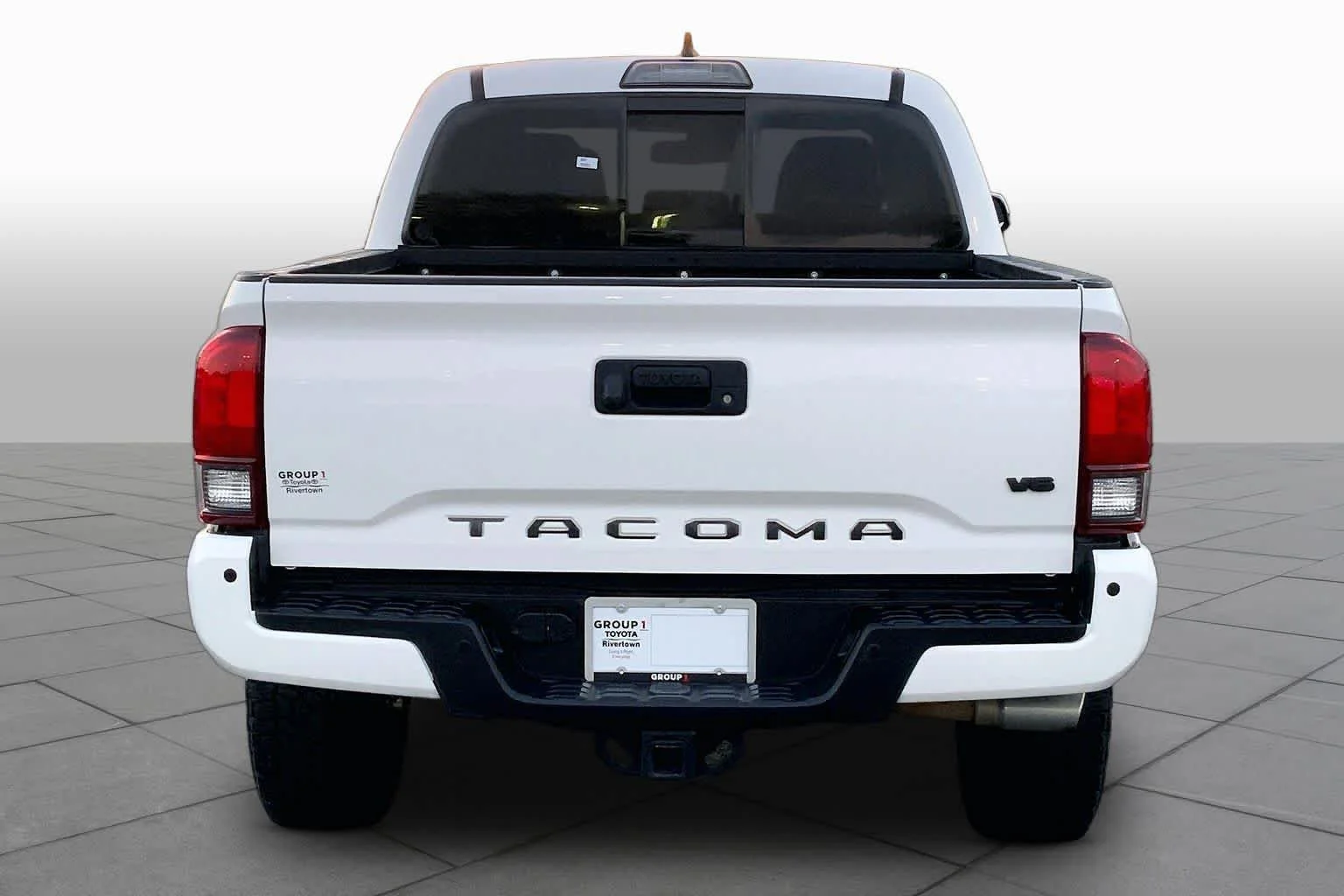 Used 2019 Super White Toyota TRD Off Road image 5