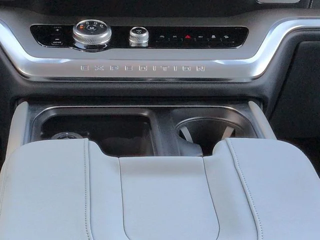 New 2026 Dark Matter Gray Metallic Ford MAX Platinum® image 19