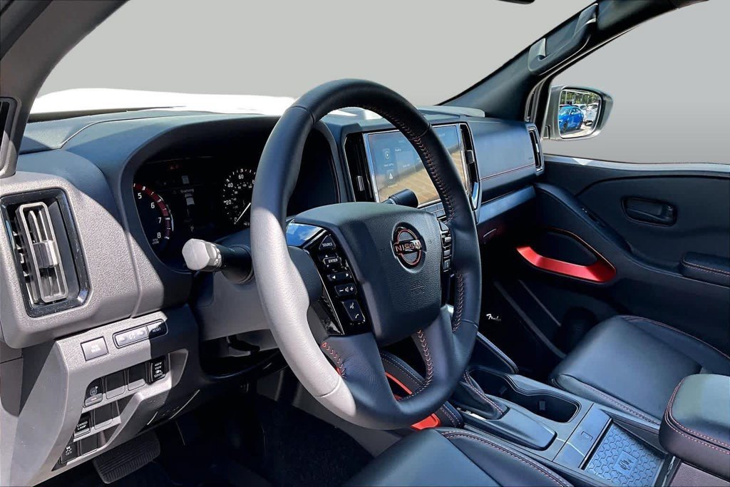 Used 2026 White Nissan PRO-X image 18