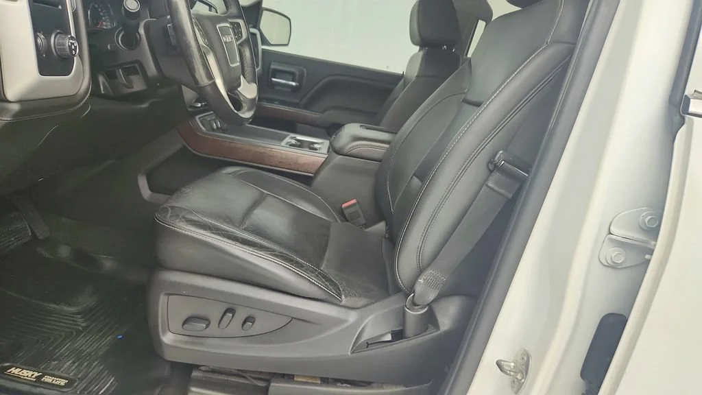 Used 2018 SUMMIT WHITE GMC SLT image 10