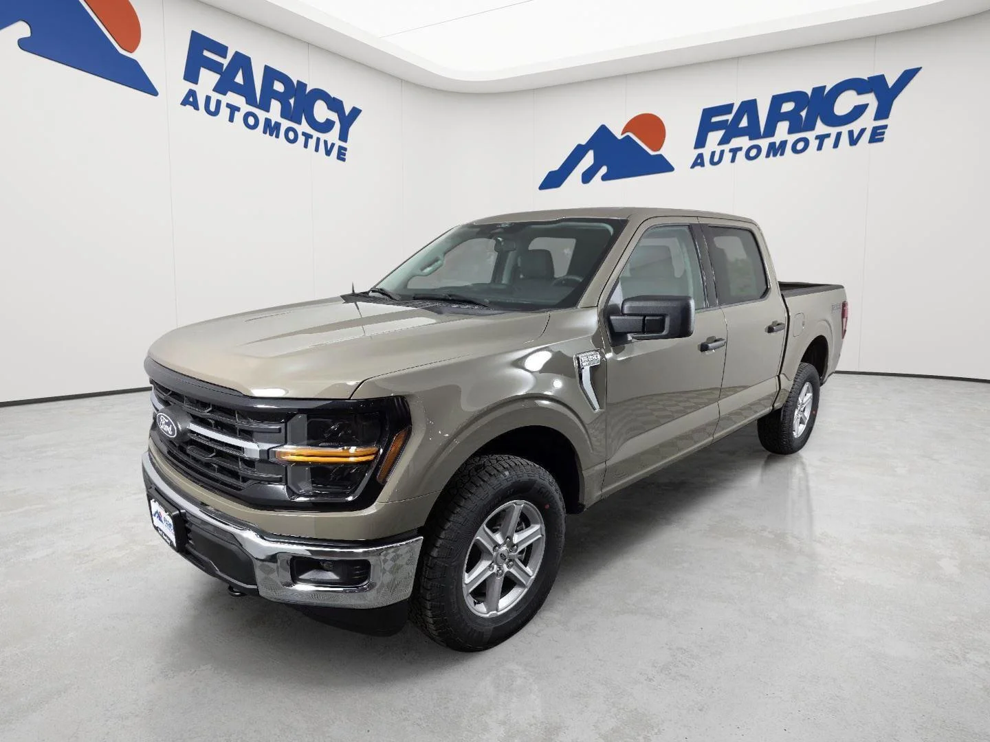 Used 2026 Marsh Gray Ford XLT image 1