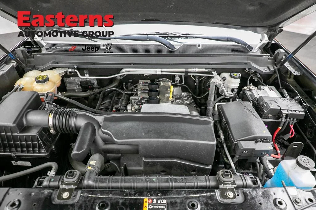 Used 2022 Black Chevrolet LT image 8