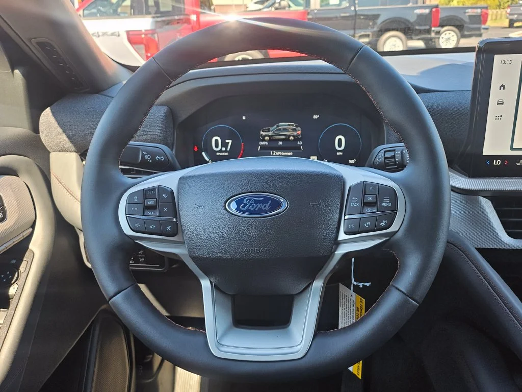 New 2027 Agate Black Metallic Ford Active image 7