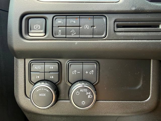 Used 2024 Black Chevrolet Premier image 18
