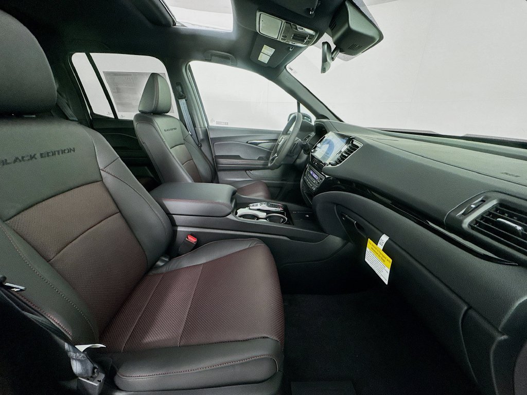 New 2026 Platinum White Pearl Honda Black Edition image 38