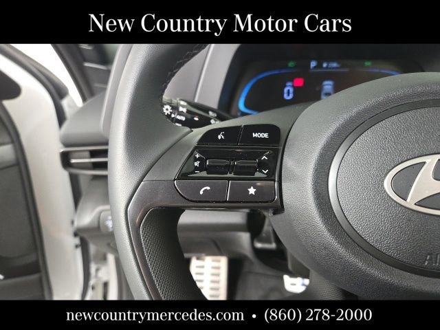 Used 2026 White Hyundai SEL Sport image 18
