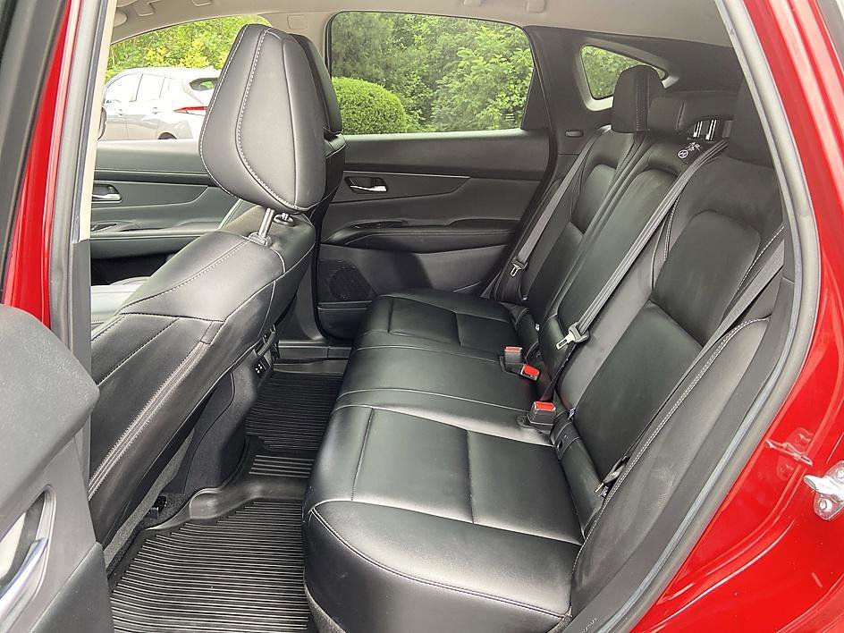 Used 2025 Scarlet Ember Tintcoat Nissan SV image 12