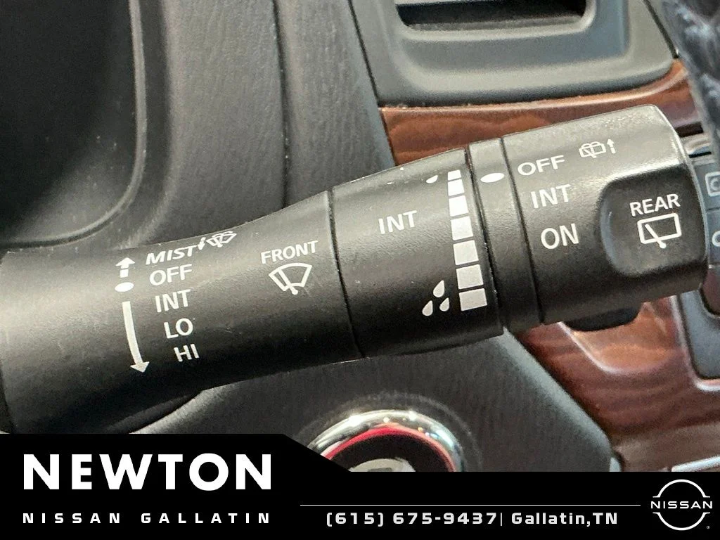 Used 2019 Pearl White Nissan Platinum image 44