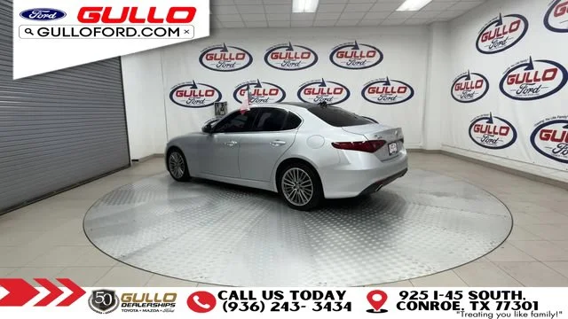 Used 2019 Silverstone Gray Metallic Alfa Romeo Ti image 4