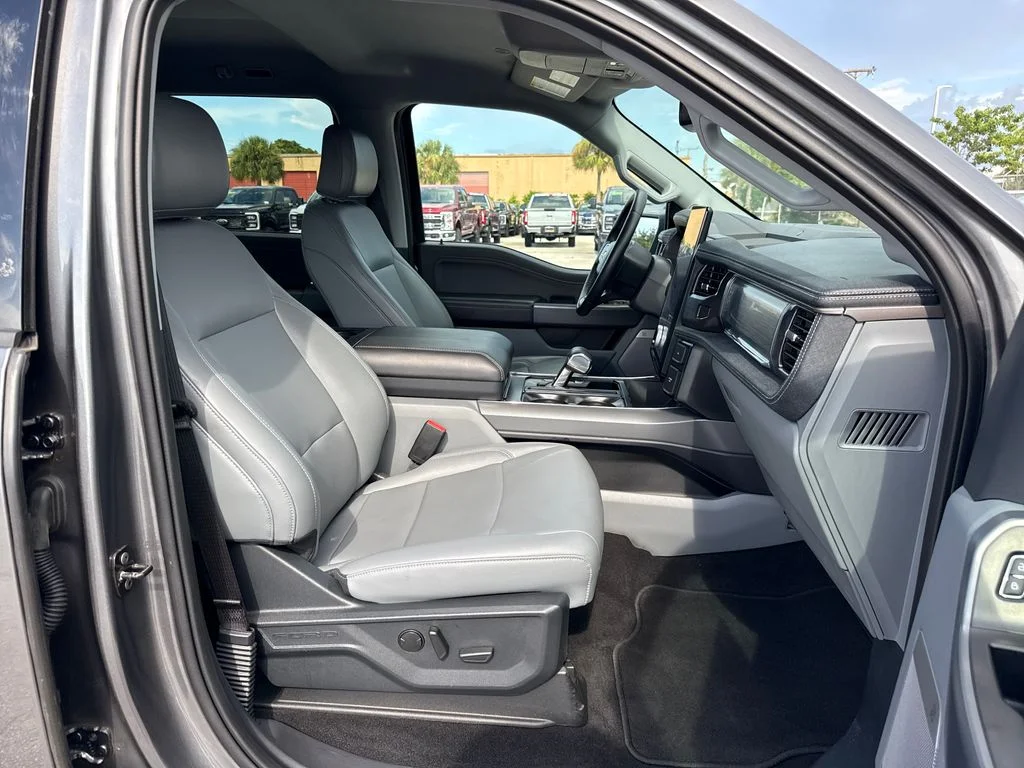 Certified Used 2025 Gray Ford Flash image 28