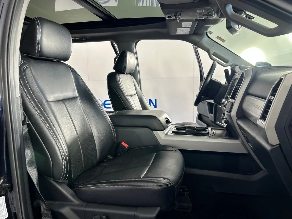 Used 2021 Blue Ford Lariat image 33