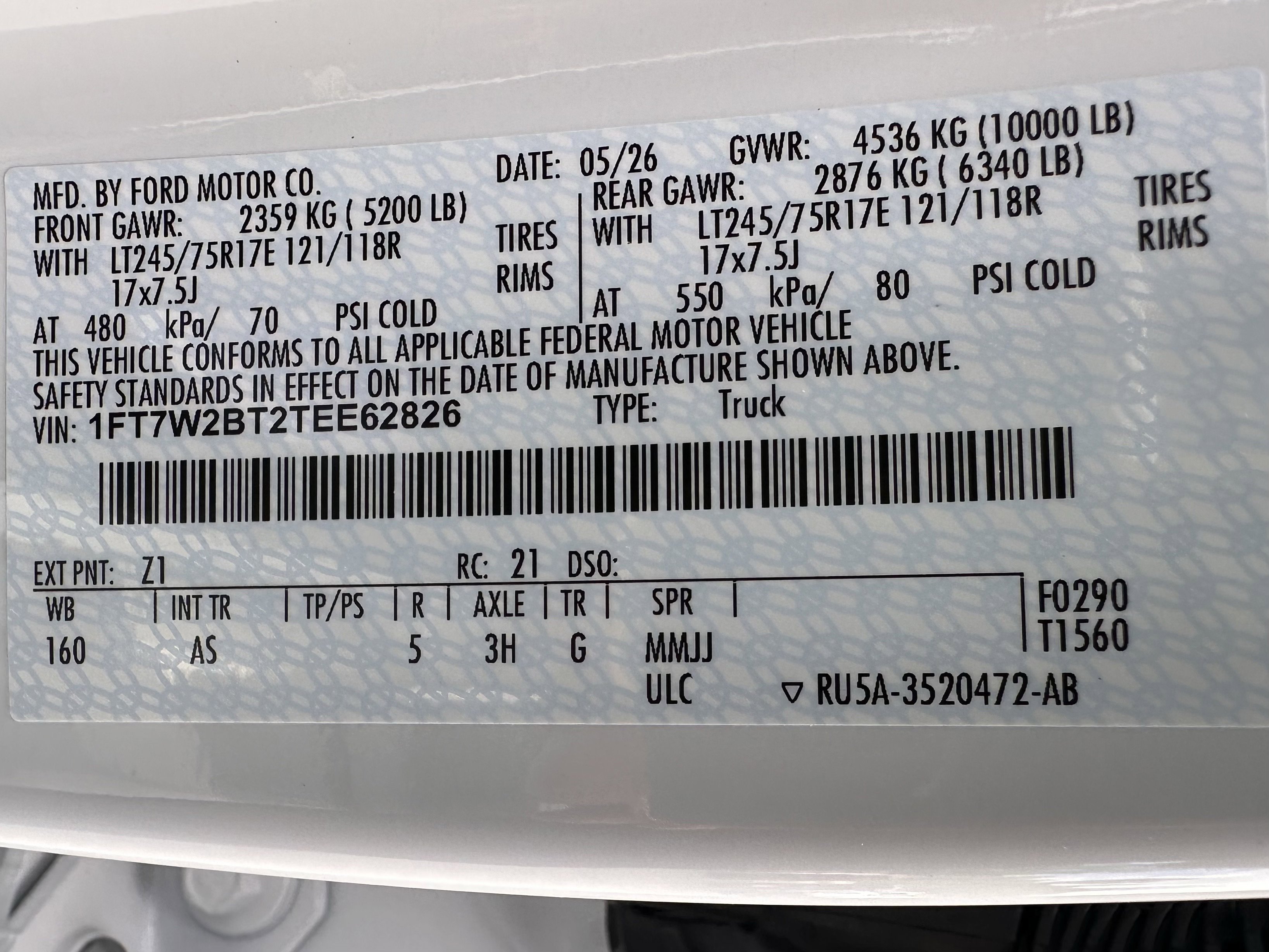 New 2026 Oxford White Ford F-250® XL image 30