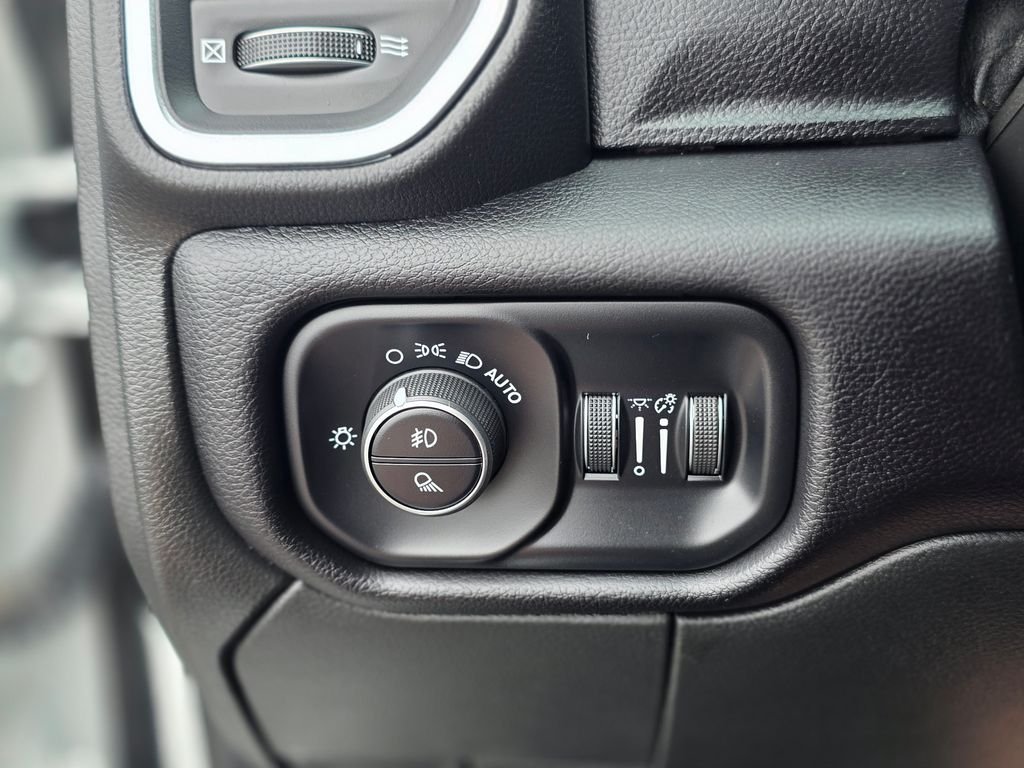 Used 2024 White Ram Laramie image 37