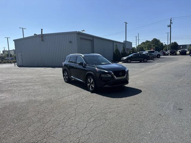 Used 2023 Black Nissan SL image 3