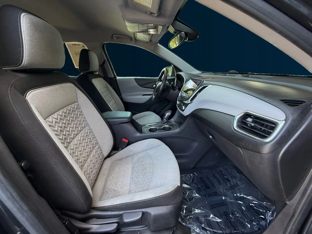 Used 2022 Gray Chevrolet LT image 17